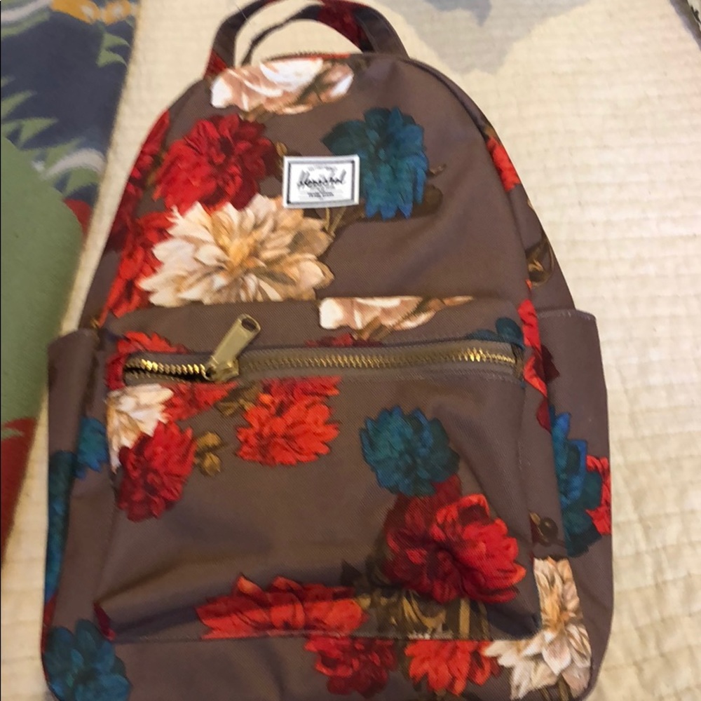 Backpack - Picture 3 of 4